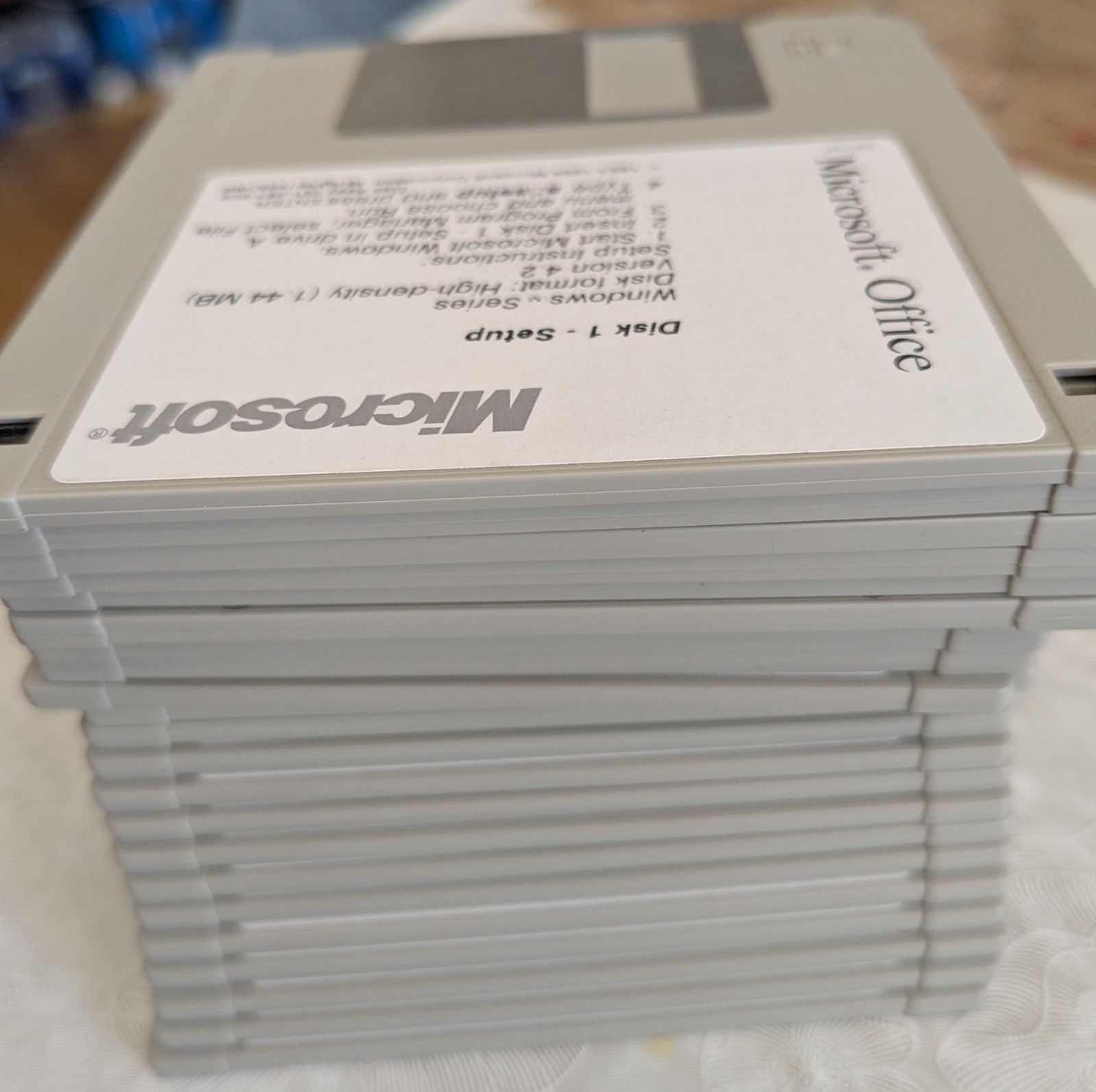 Early Microsoft Office Version 4.2 23 Floppy Discs 3.5″ 1983-1994 Vntg software