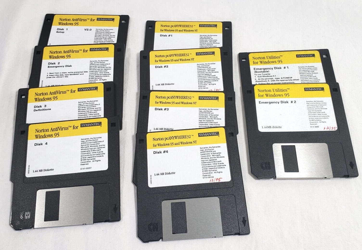 Symantec Norton pcAnywhere32 Antivirus Utilities Windows 95 3.5″ Floppy Disk LOT