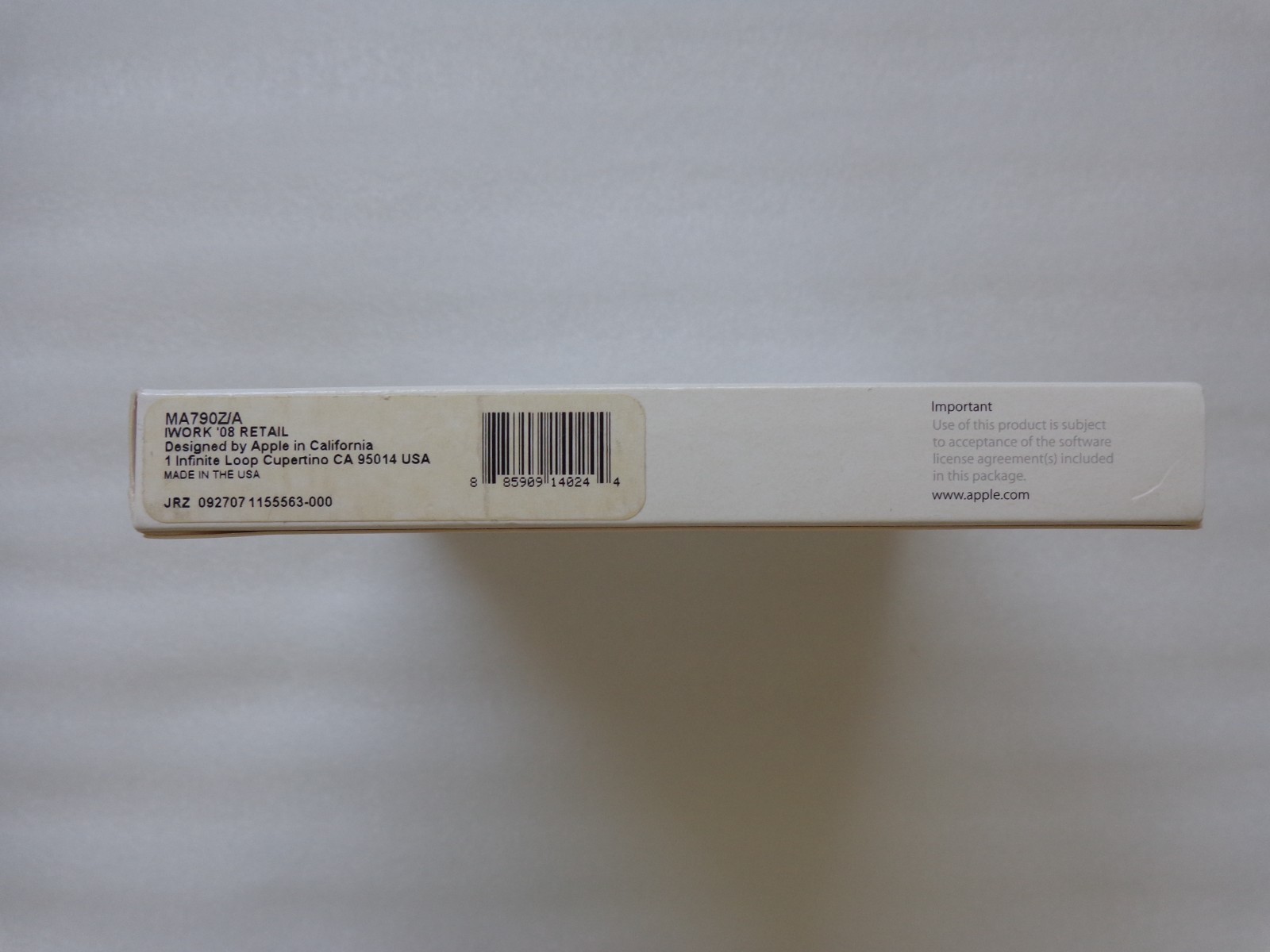 “BRAND NEW” iWork ’08 Includes Keynote’08,Pages’08, Numbers’08 MA790Z /A SEALED