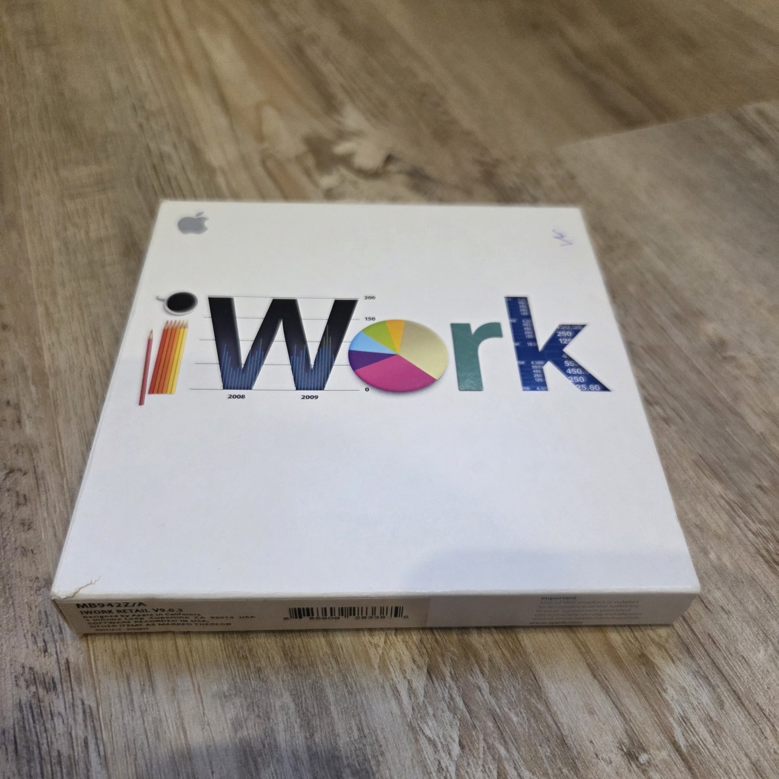 Apple iWork ’09 (Retail) – Full Version for Mac MB942Z/A – Excellent