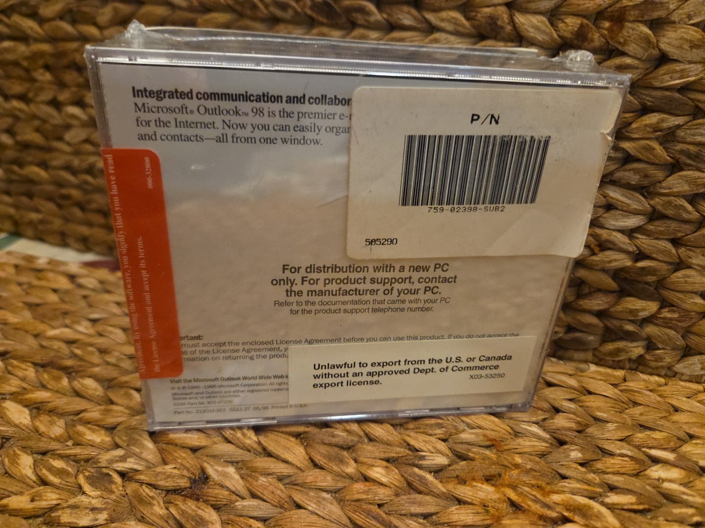 Sealed Microsoft Money 98 Encarta 98 Bookshelf 98 Outlook 98 Software Bundle NEW