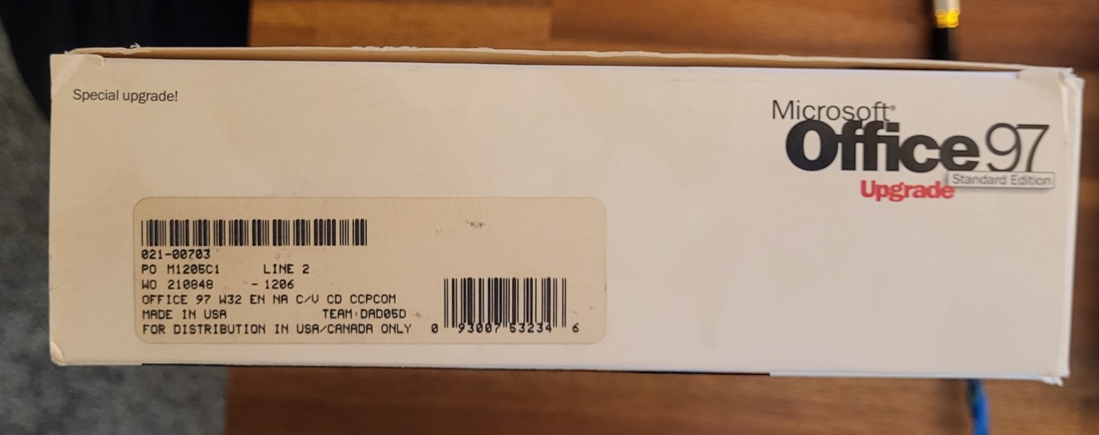 Microsoft Office 97 Standard Edition Windows Upgrade PC, 1996 Big Box