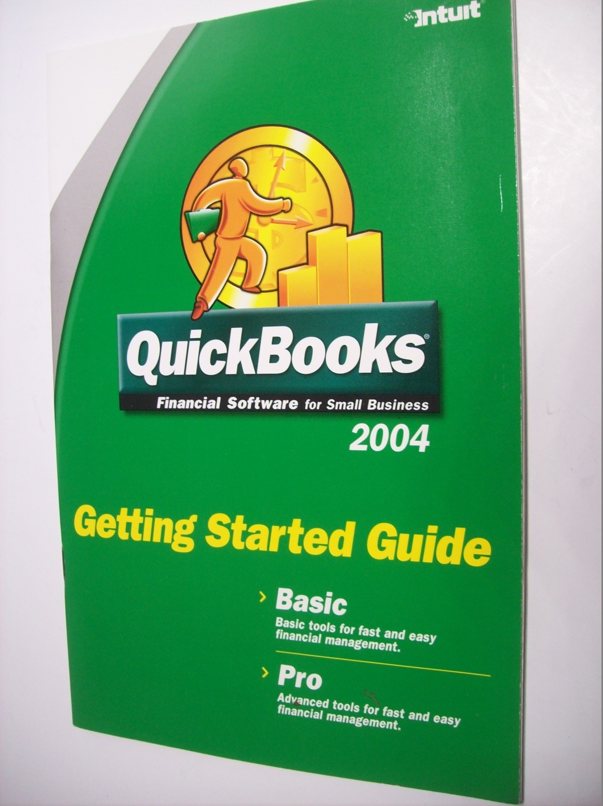 INTUIT QUICKBOOKS PRO 2004 With License for WINDOWS 98/ME/2000/XP, New Open Box
