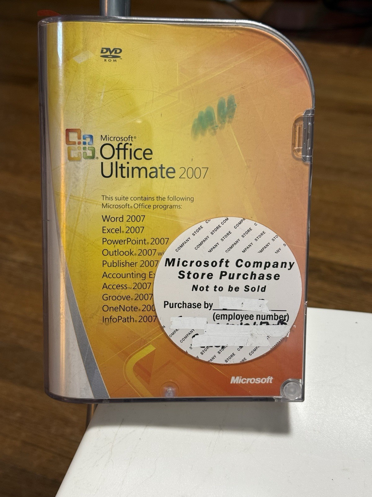 Microsoft Office Ultimate 2007 (PC Full Version) Opened
