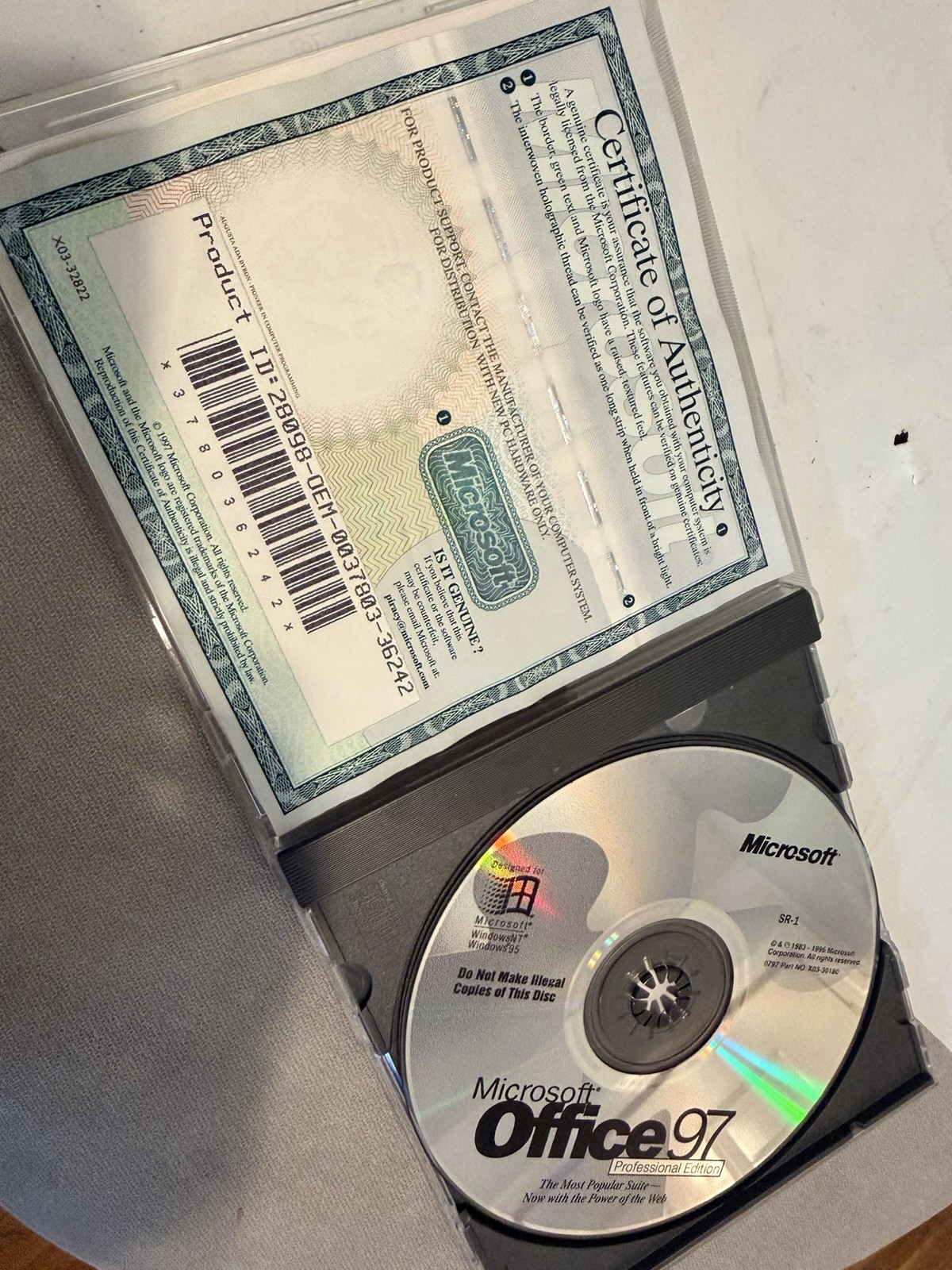 Microsoft Office 97 Professional Retail Full Version CD Set w/ Key & License