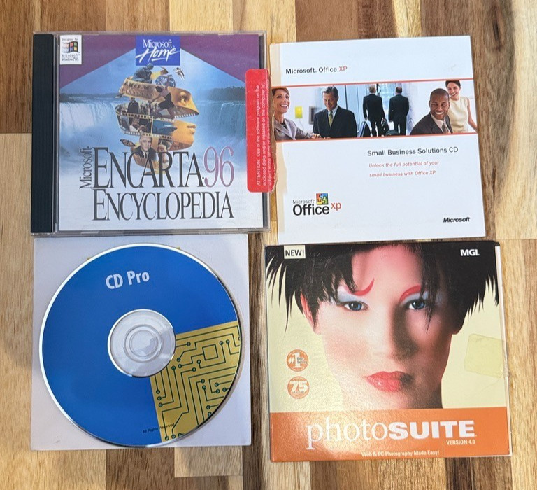 Vintage Software Bundle Encarta 96, Office XP Small Biz, PhotoSuite 4, PhotoVist