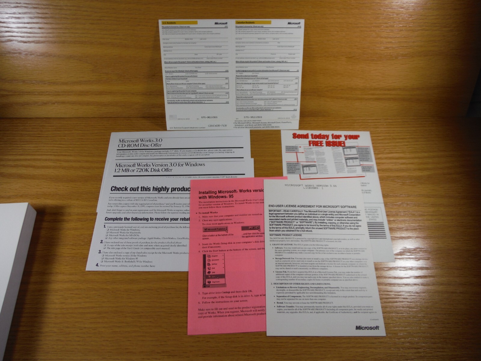 1993 CIB Microsoft Works 3.5″ Floppy Disk Installation Disks w/ Manual & Inserts