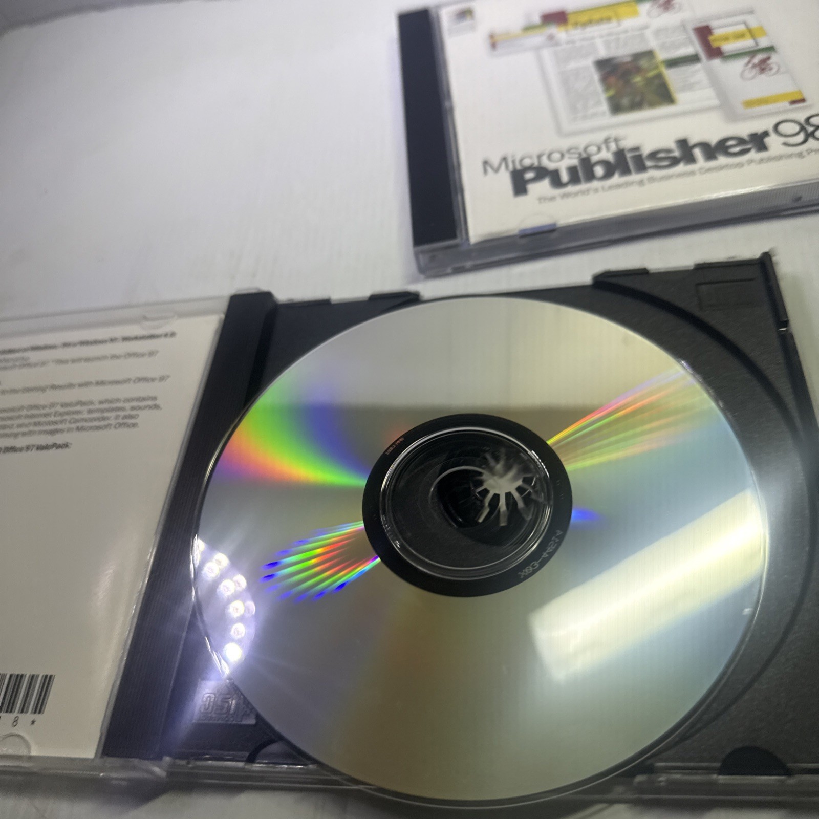 Microsoft Office 2000 Premium Publisher 98 Office 97 Disc Product Key Like New