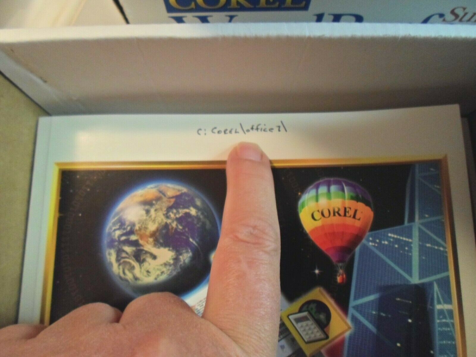 Vintage Corel WordPerfect Suite 7 Windows 95 CD-ROM Books Advertisements