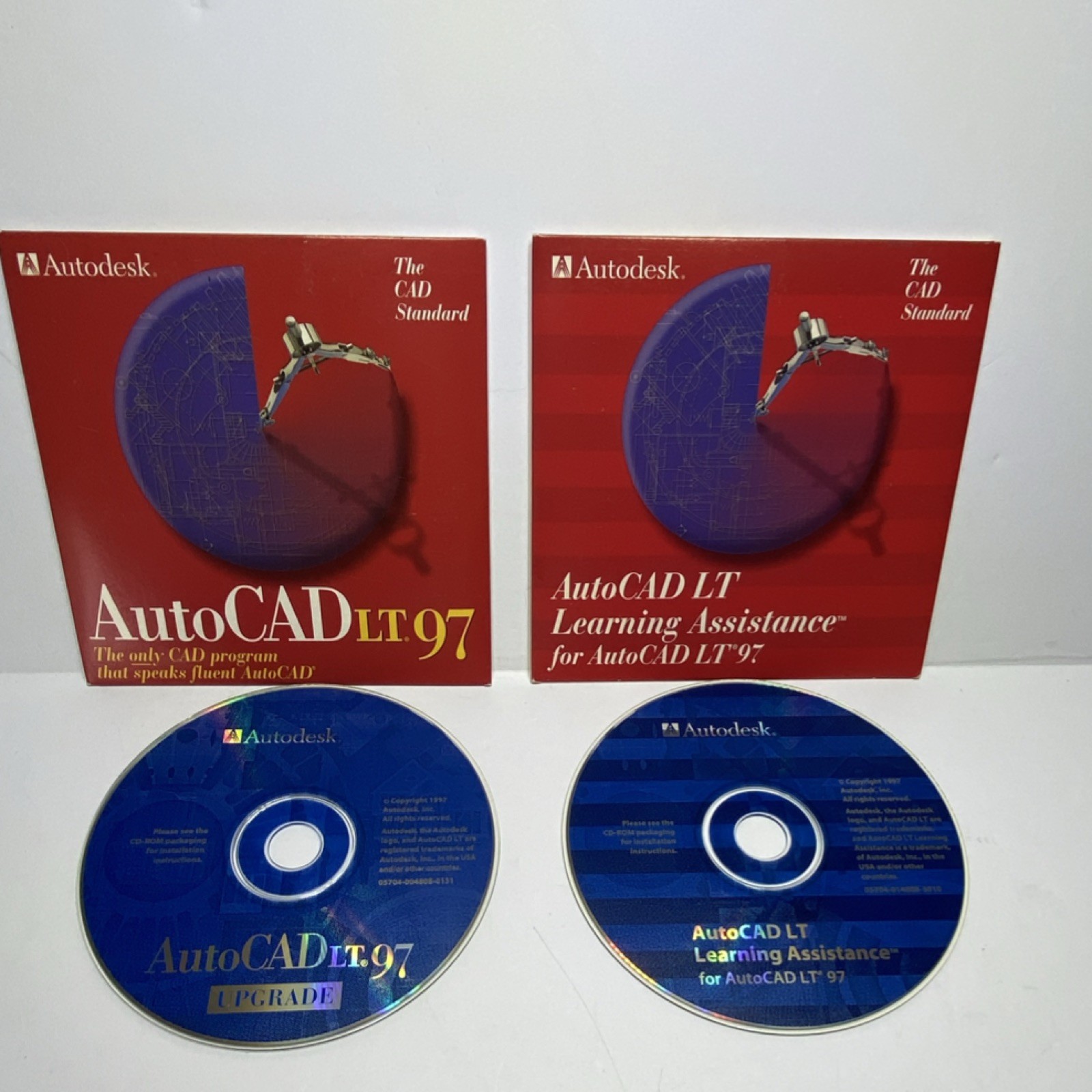 Autodesk AutoCAD LT 97 CAD & CAM Software CD Set w/ Learning Assistance, Windows