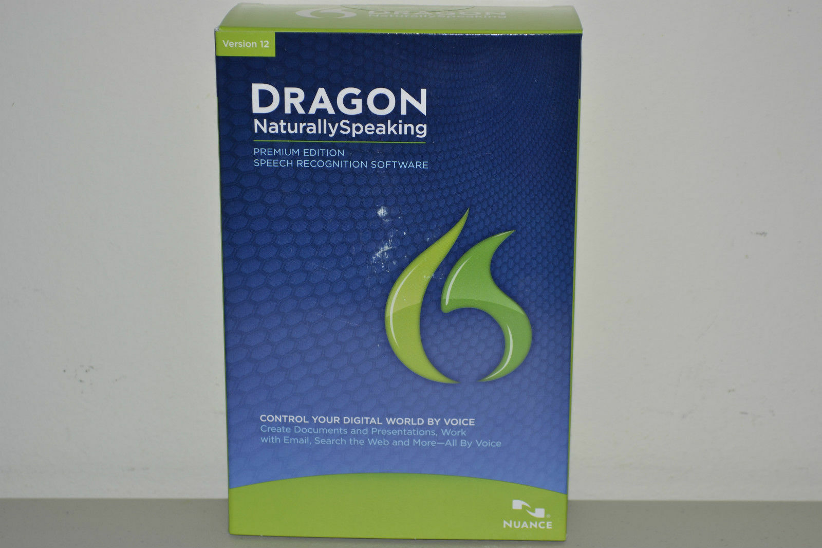 Nuance Dragon NaturallySpeaking 12 Premium Retail for Windows K609A-G00-12.0 New