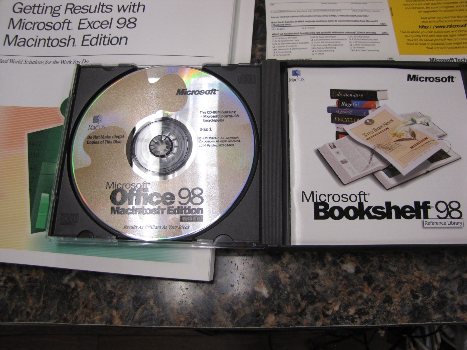 Microsoft Office X03-51450 98 Macintosh Edition Gold Edition W/Product Key