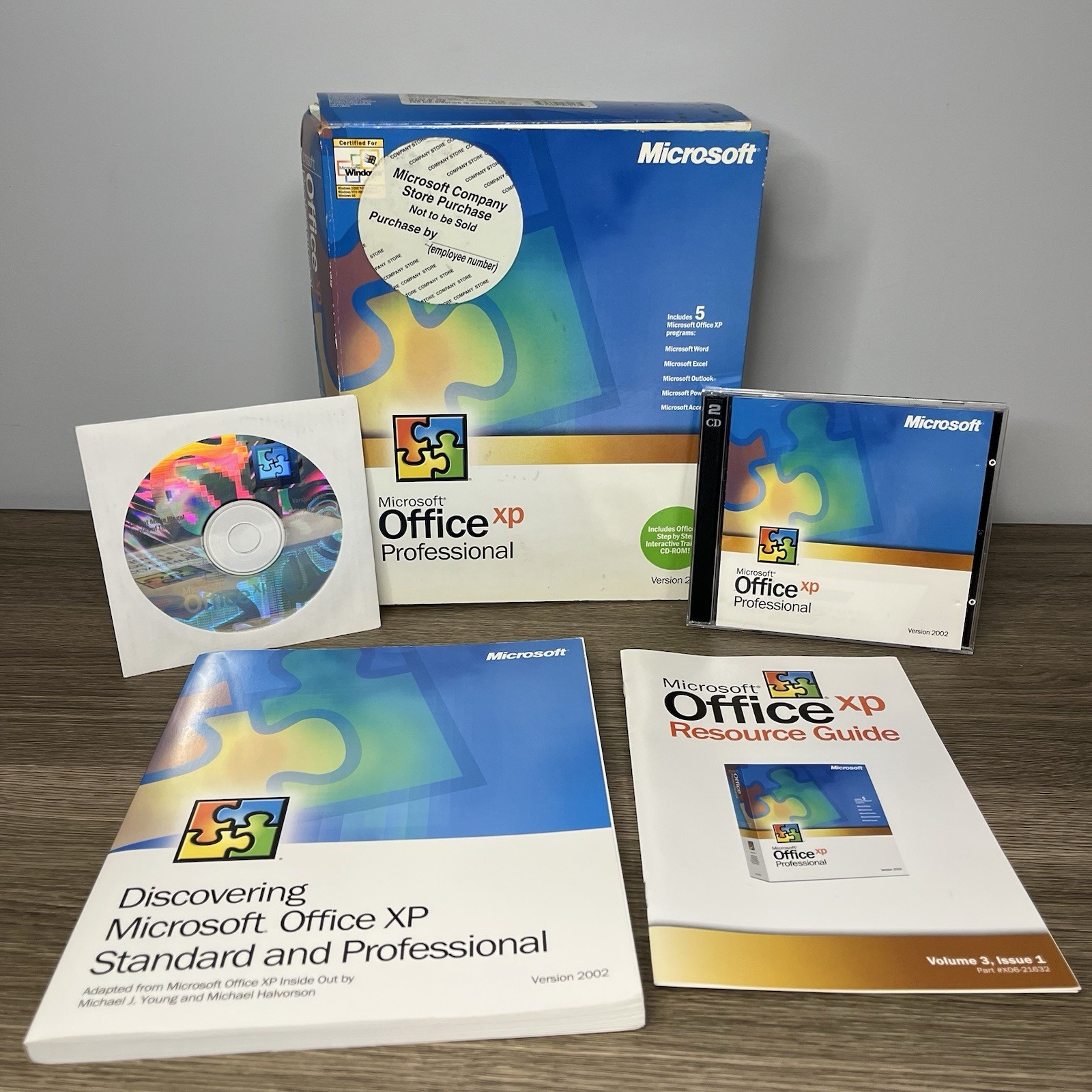 Microsoft Office XP Professional Version 2002 Employee Copy w/ Key & CDs In Box