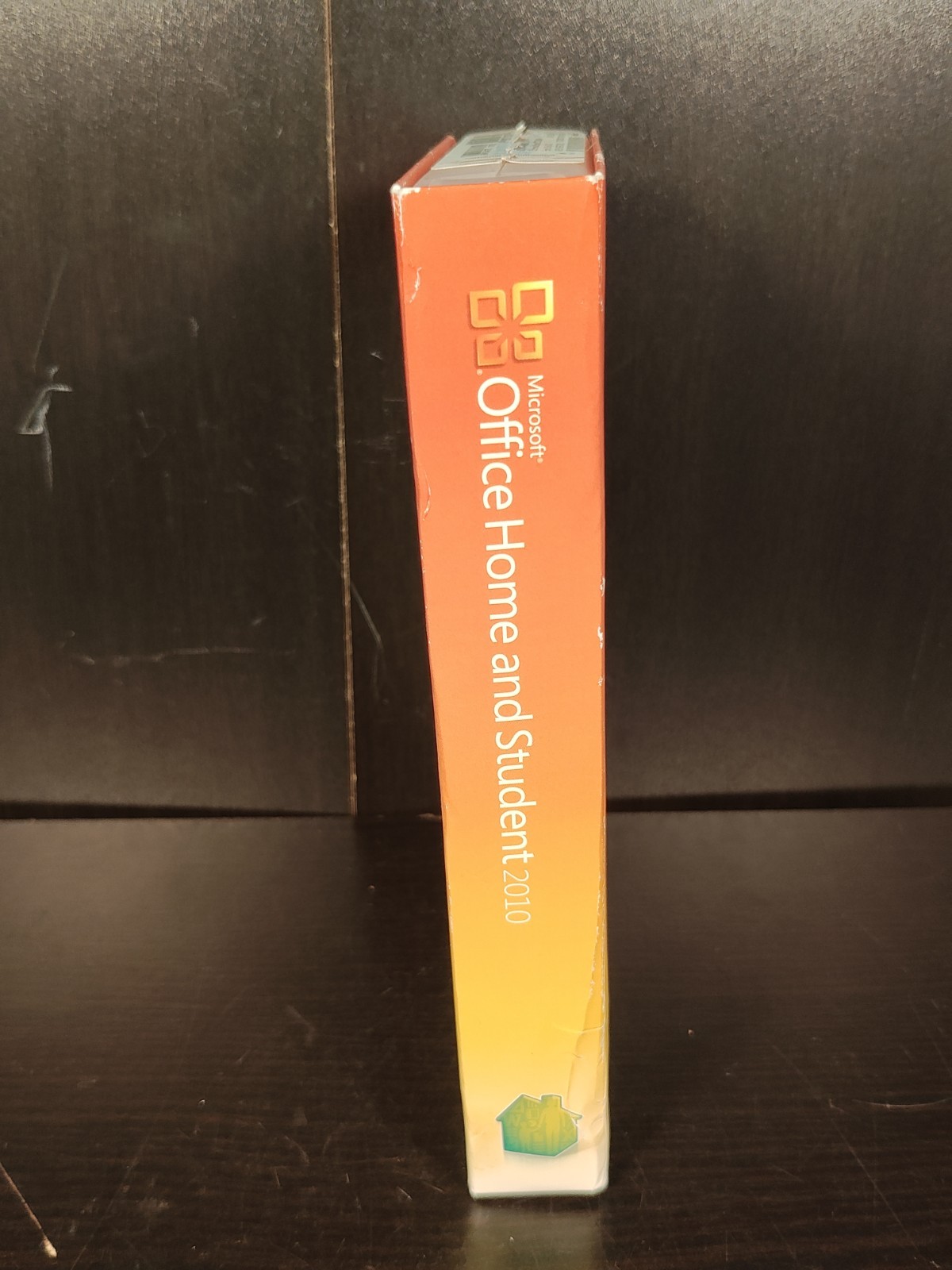 Microsoft Office 2010 Home and Student Family Pack Licensed RETAIL BOX.