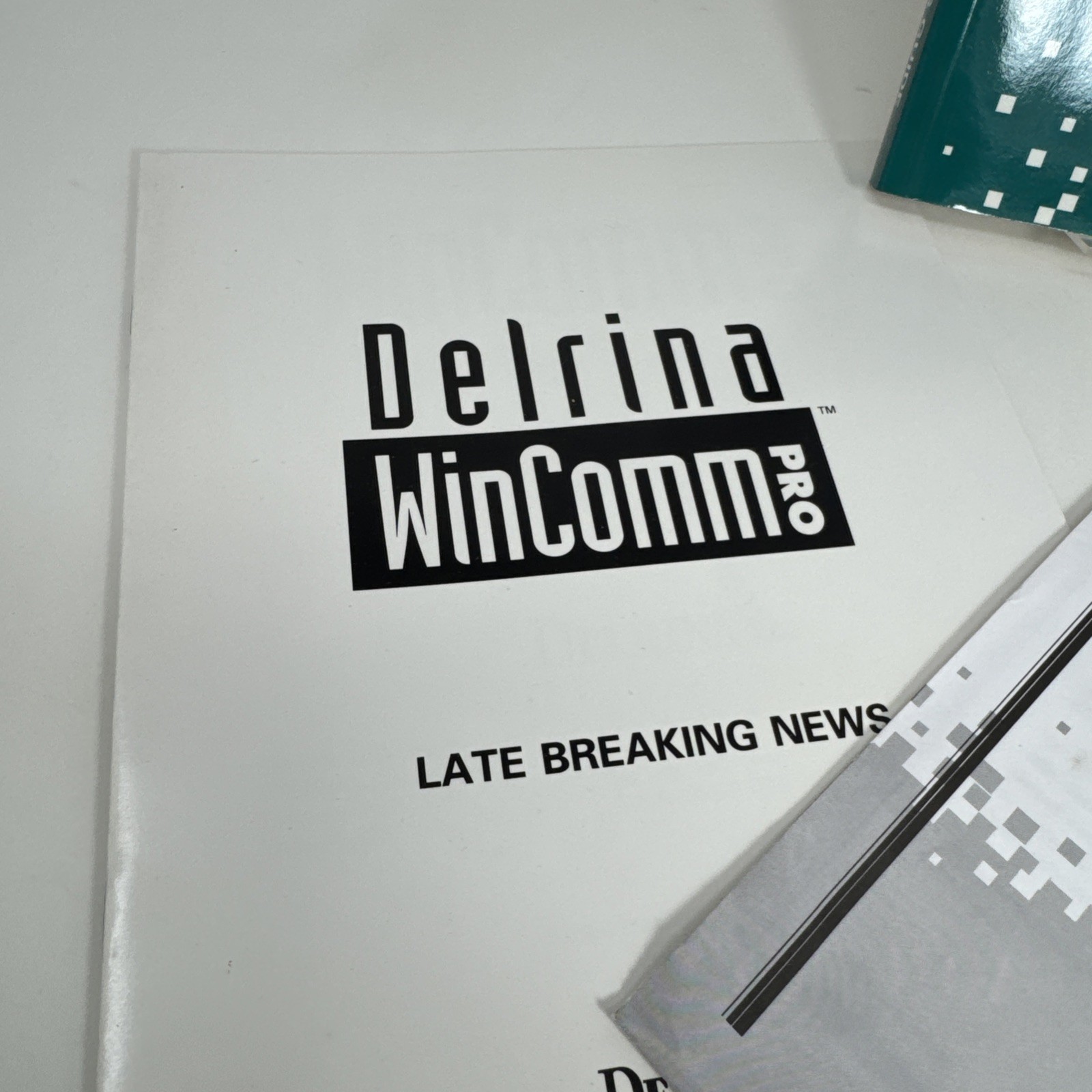 delrina wincomm pro floppy disks + user guide MINT