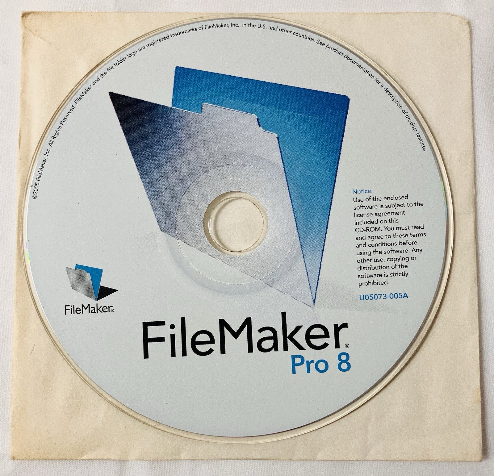 FileMaker Pro 8 Upgrade 5-License Pack Mac Windows XP w/ Box Manuals CD Extras