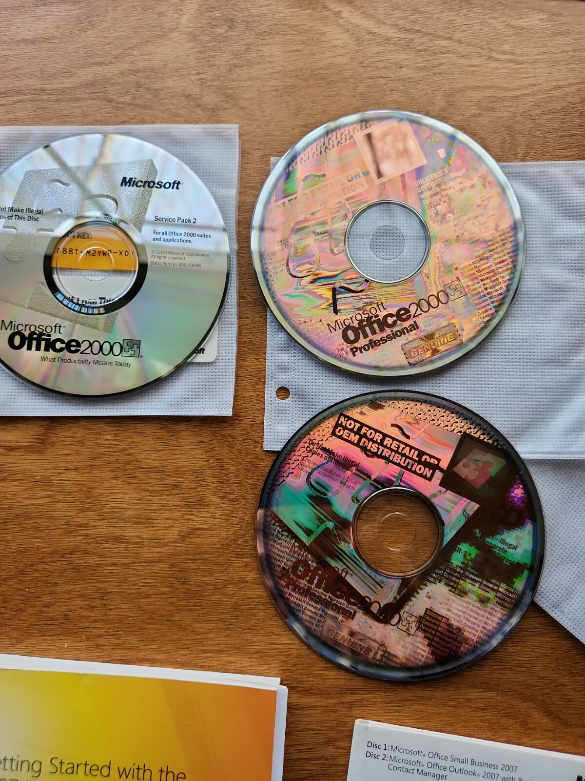 GENUINE MICROSOFT OFFICE 2000, 2003 upgrade, 2007 upgrade discs, Product Keys