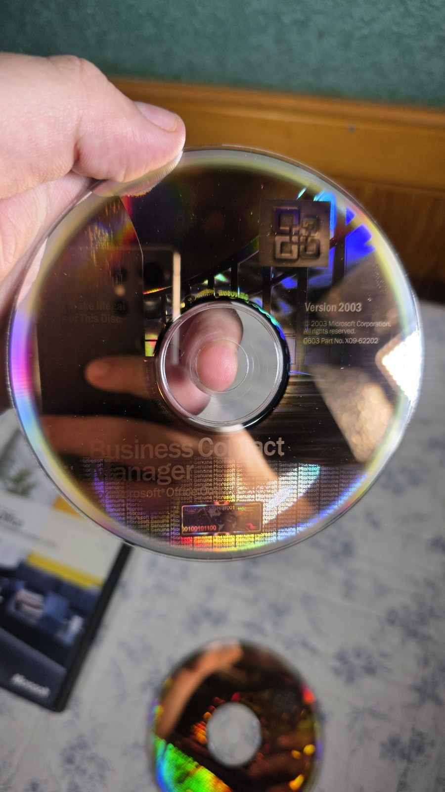Microsoft Office Professional 2003 Academic Edition with Key – 2 Discs