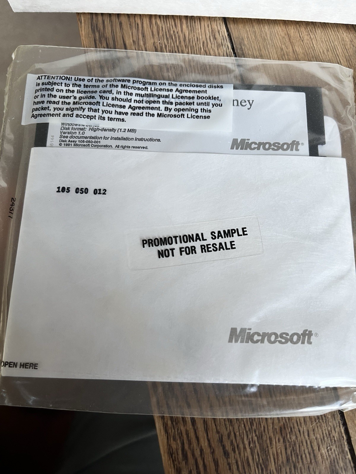 Rare Microsoft Money 1.0 – 1991 Software Original Version Promotional Open Box
