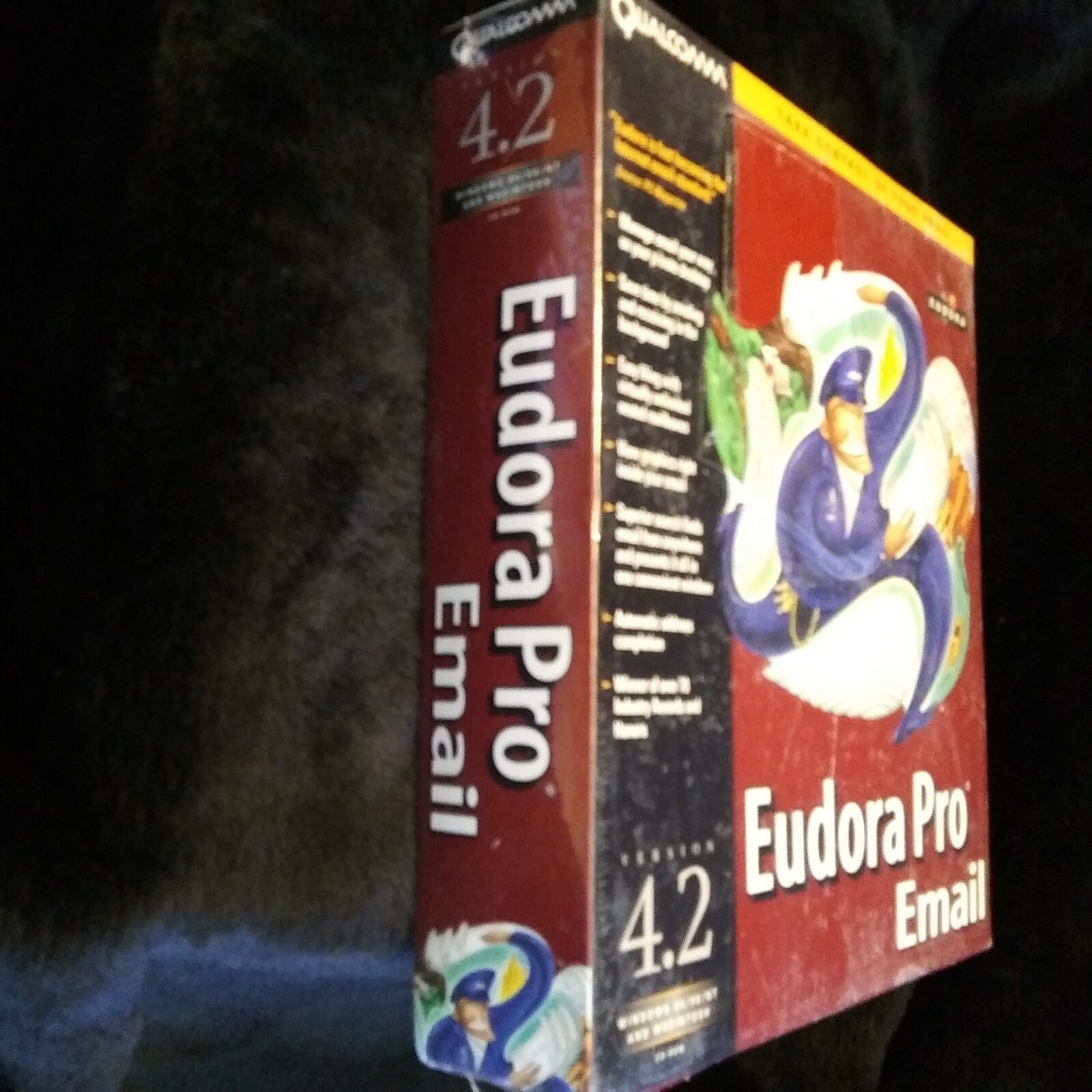 Qualcomm Eudora Pro CommCenter DELUXE VERSION 4.2 windows 95 NT. 1997..