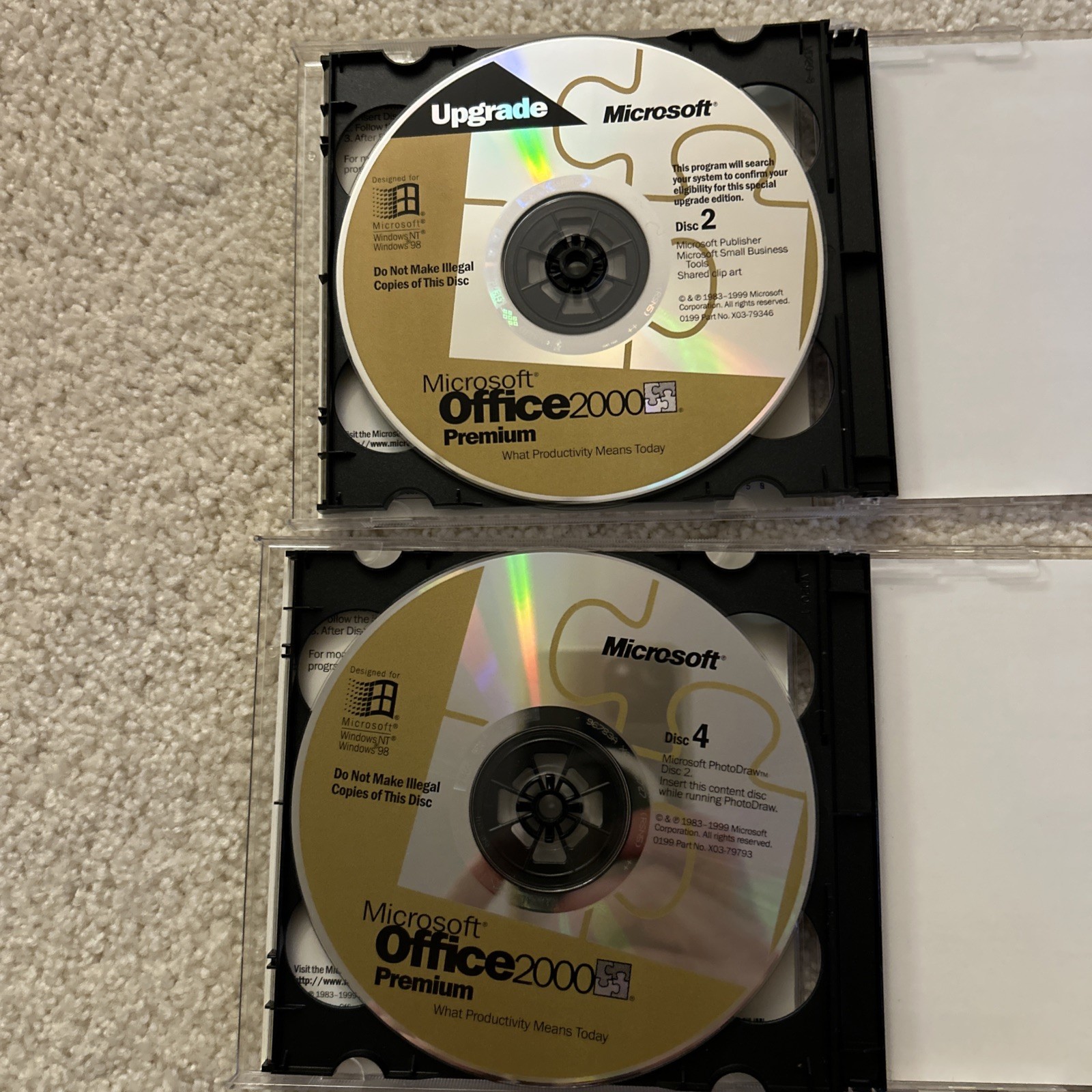 Microsoft Office 2000 Premium 4 CDs With Keys