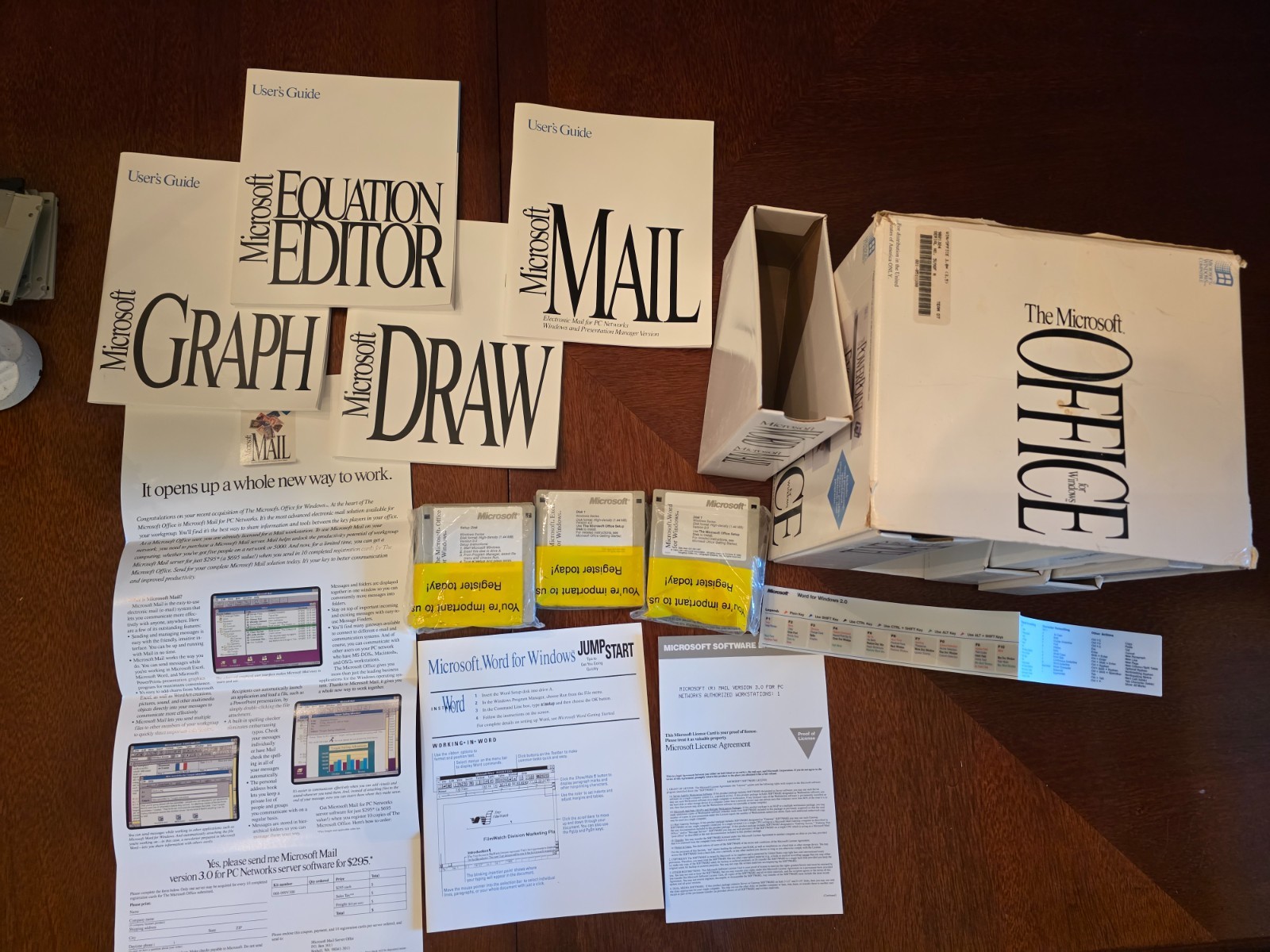 The Microsoft Office 3.0 (1992) WINDOWS 3.5″ Vintage Word Excel PowerPoint Mail