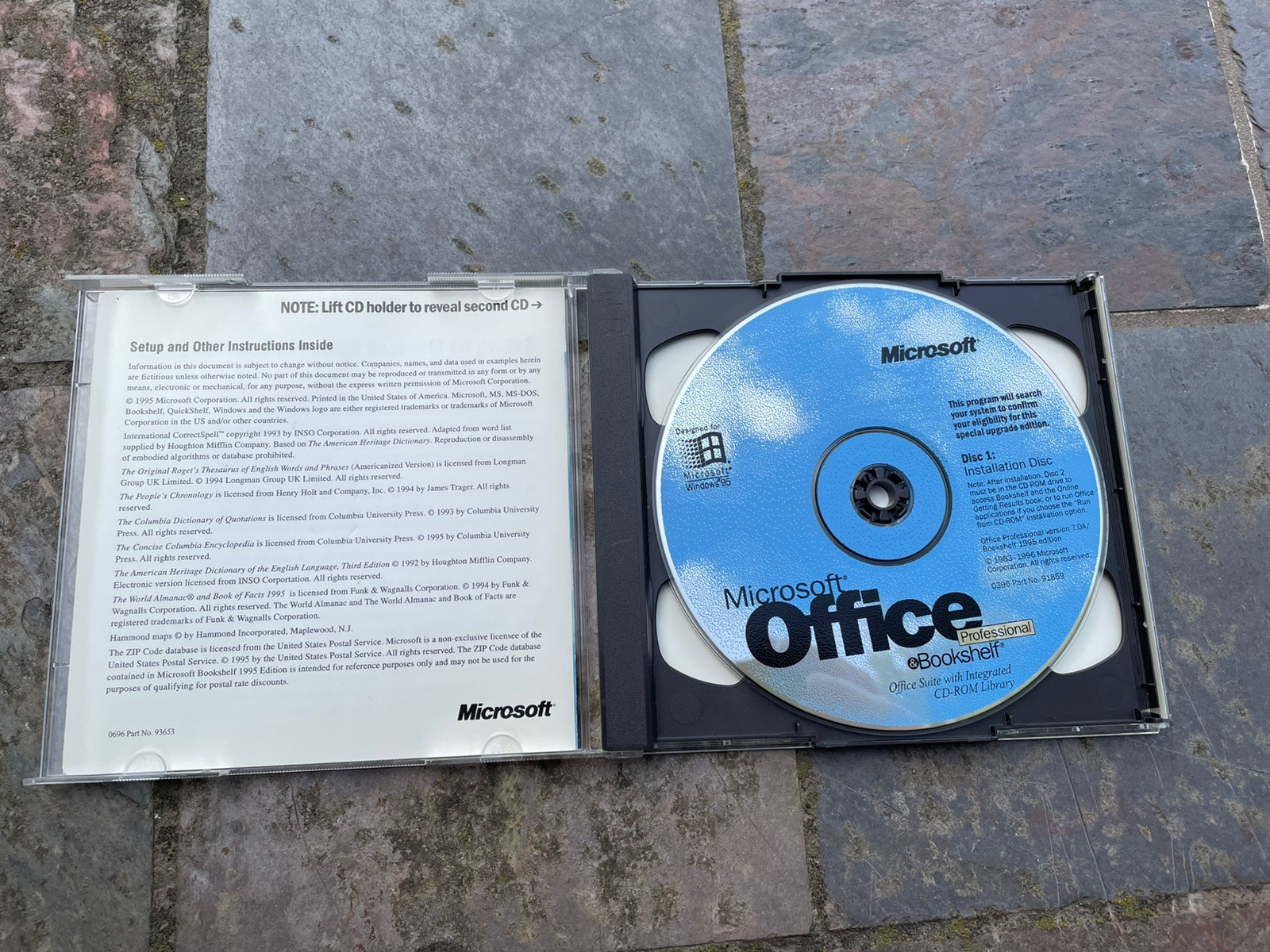 Microsoft Office Professional & Bookshelf Designed For Windows 95