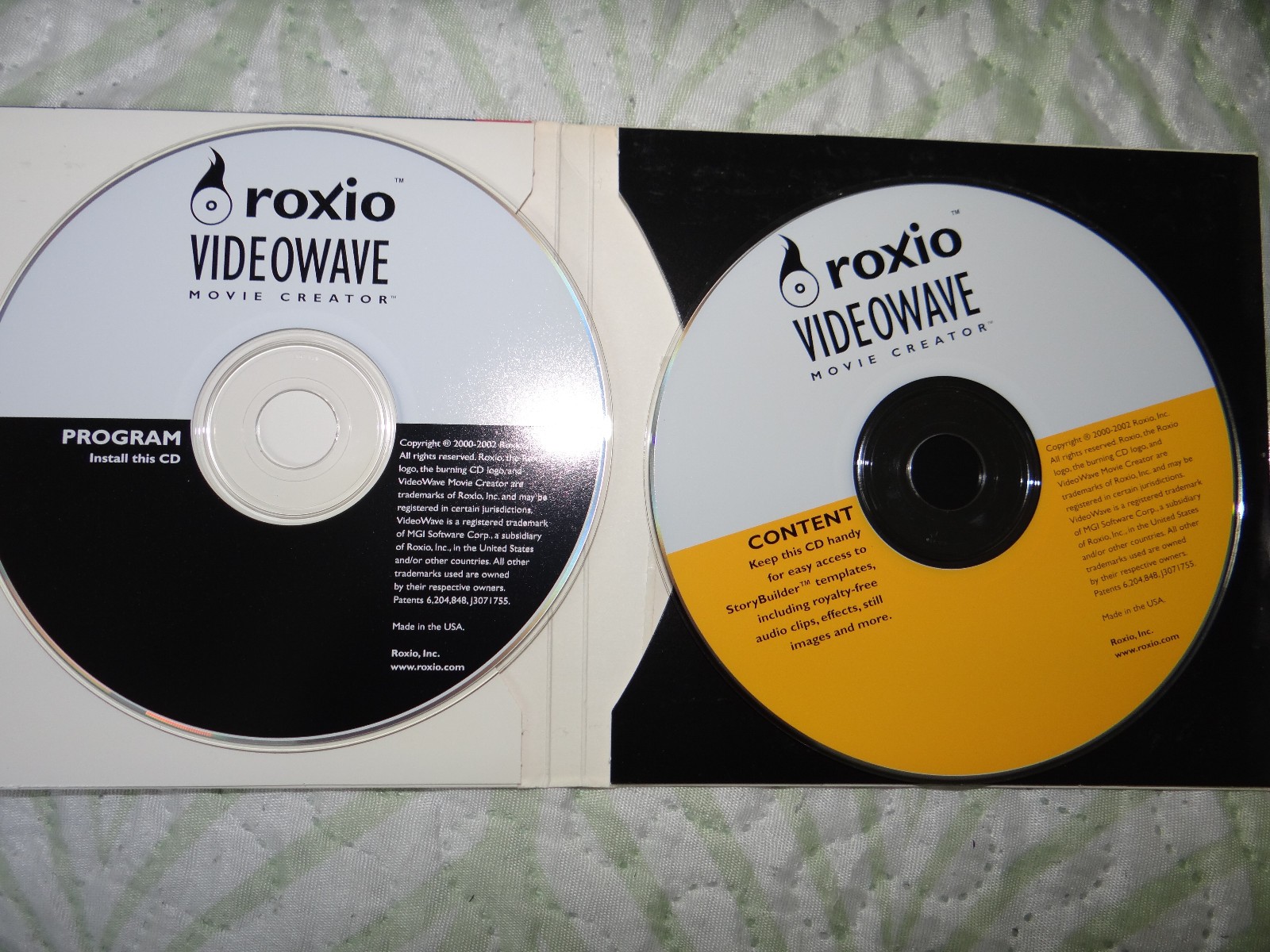 roxio video wave movie creator – 2CDs with serial numbers