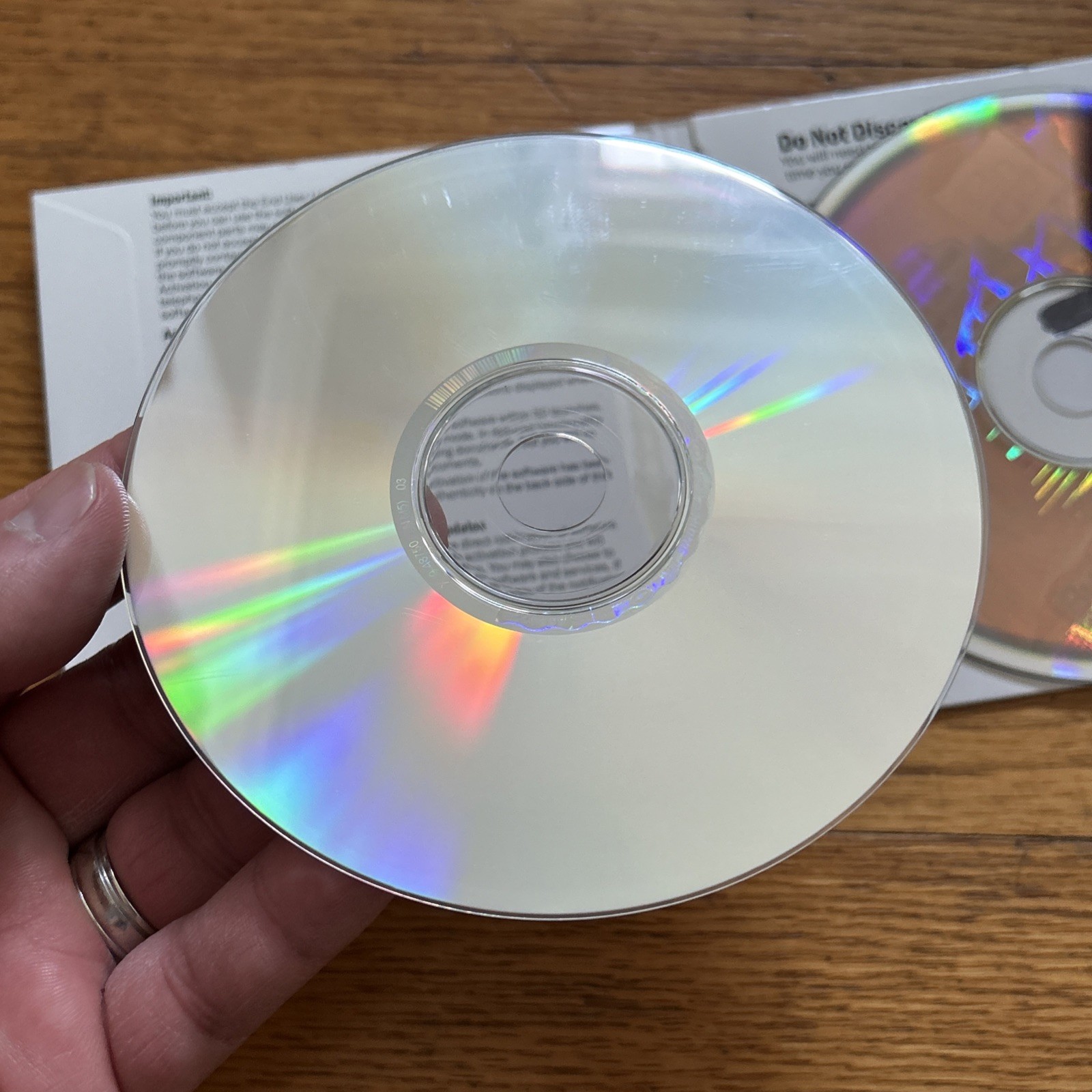 Microsoft Office 2003 Professional Edition w/Business Contact Manager w/Key