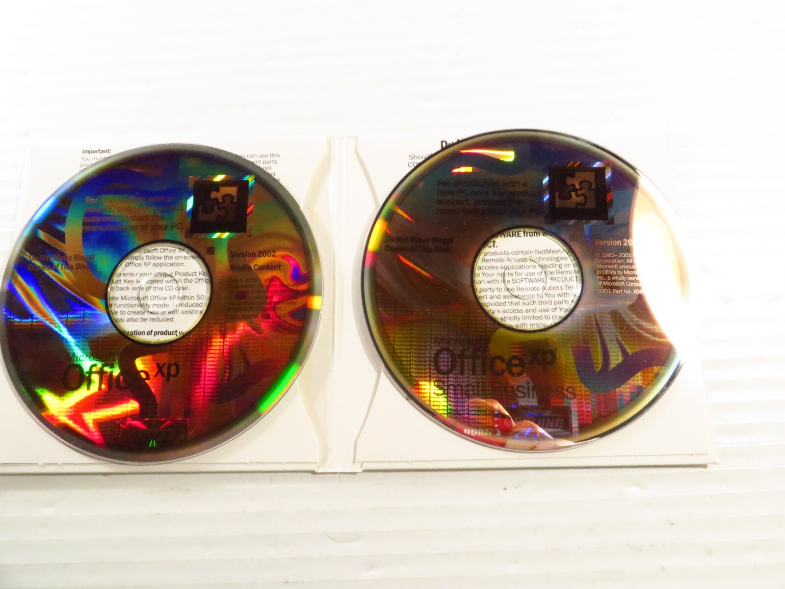 Genuine Microsoft Office XP Small Business Edition SBE w/ Product Key from Dell