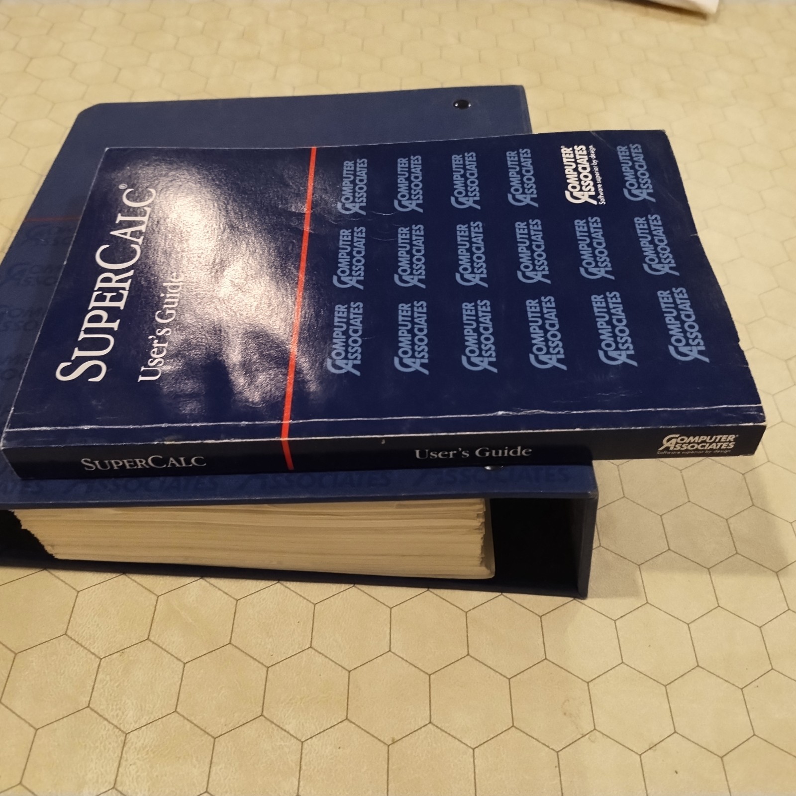 SuperCalc Version 5.0, Computer Associates, 1988, box, guides and 3.5″ disks
