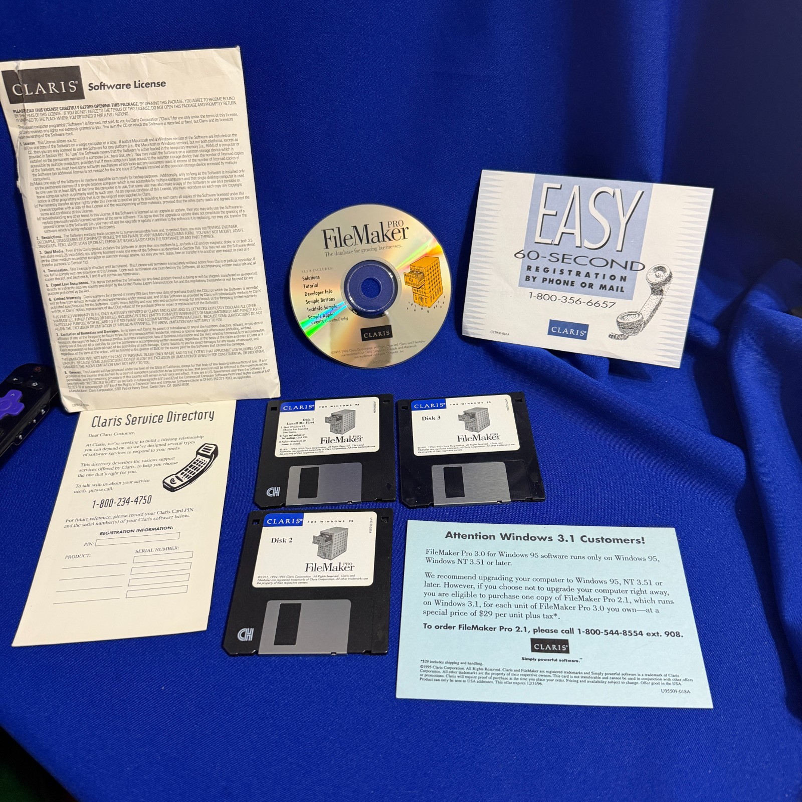 Vintage 1995 Claris FileMaker Pro 3.0 for Windows 95 – CD + 3 Floppy Disks + Doc