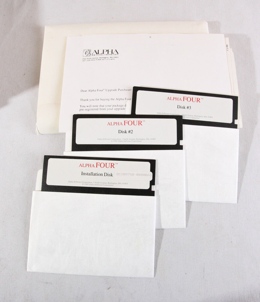 Alpha Four, Database for Non-Programmers, v 1.0, 1989 Upgrade, w 3 5.25″ Floppy