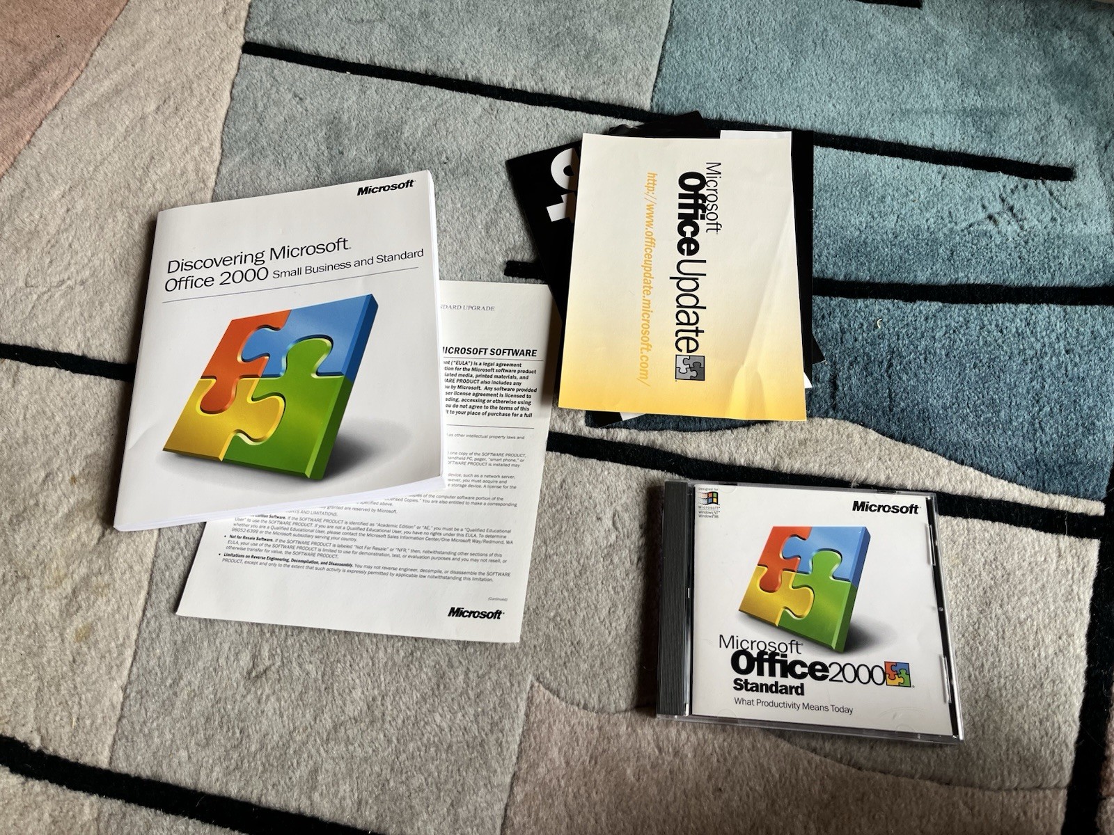 Microsoft Office 2000 Standard Upgrade 021-02651 Windows