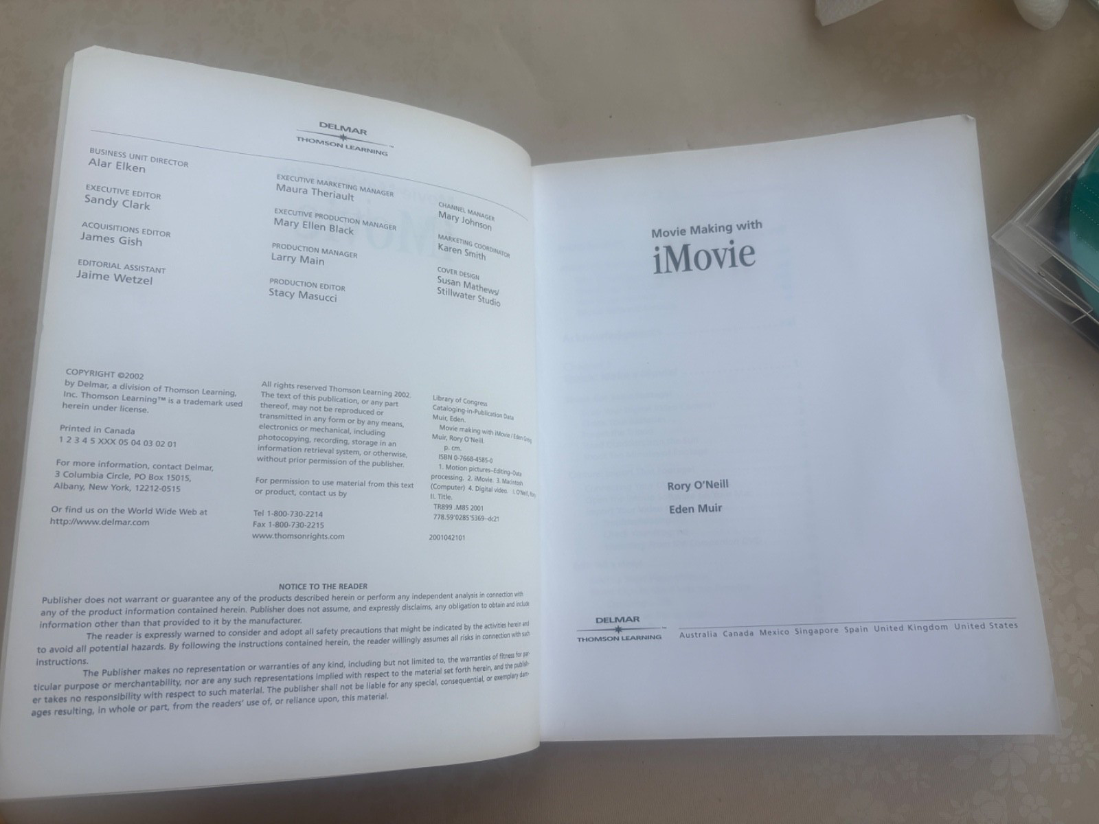 ONWORD PRESS MOVIE MAKING WITH iMOVIE NEVER OPENED DVD WITH TUTORIAL MOVIES