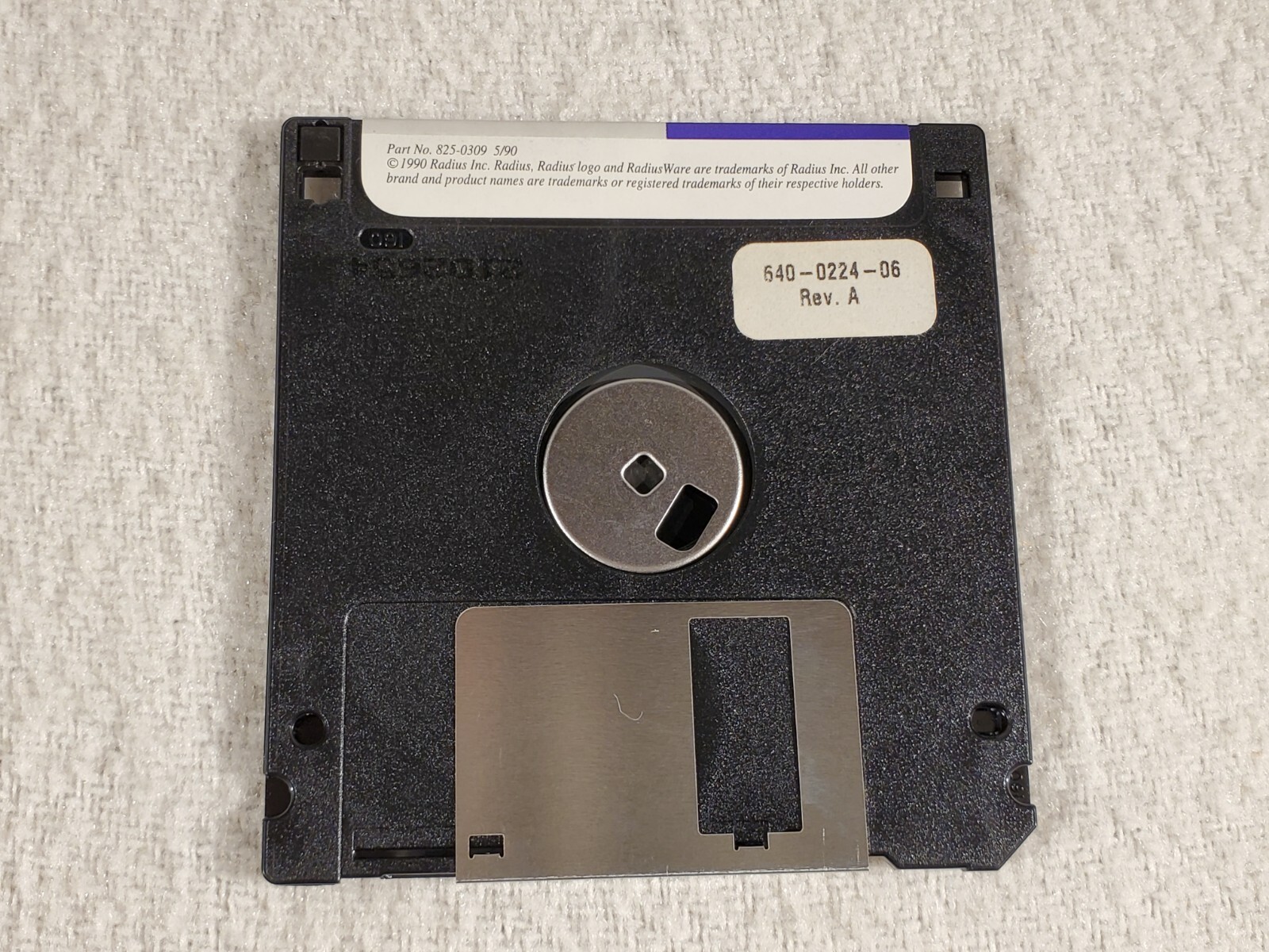 Vintage 1990 Apple Macintosh Radius Radiusware 3.5″ Original Floppy Disk