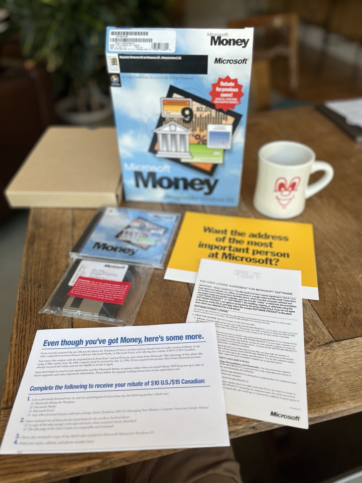 NEW Microsoft Money Windows 95 CD & 3.5” Disc Complete Retail Box – Sealed Discs