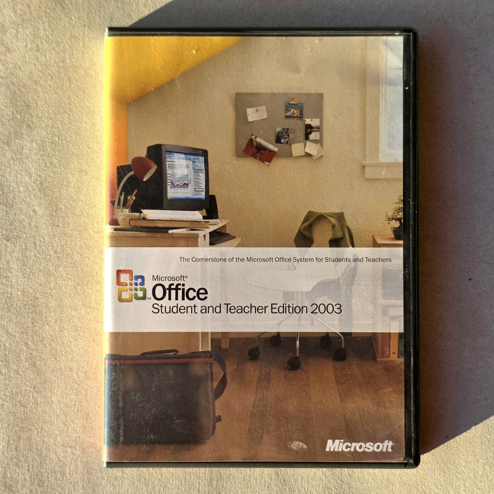 Microsoft Office 2003 Student and Teacher Edition (X09-57993)