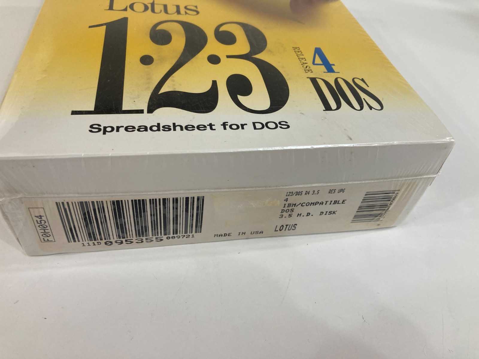 Lotus 123 Spreadsheet for DOS Release 4 (3.5 Inch discs) Brand New & Sealed