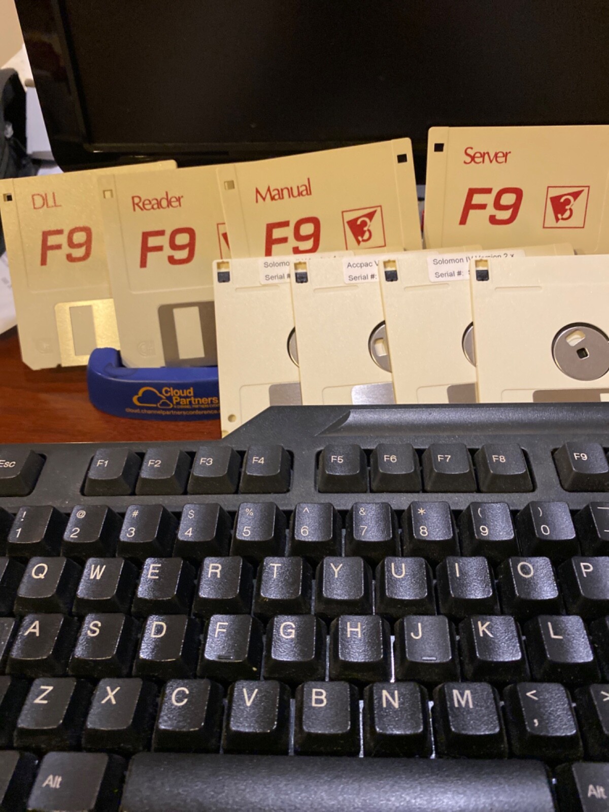 NEW Synex F9 V3Financial Reporting Server & DLL disks for many ERPs + Serial Nos