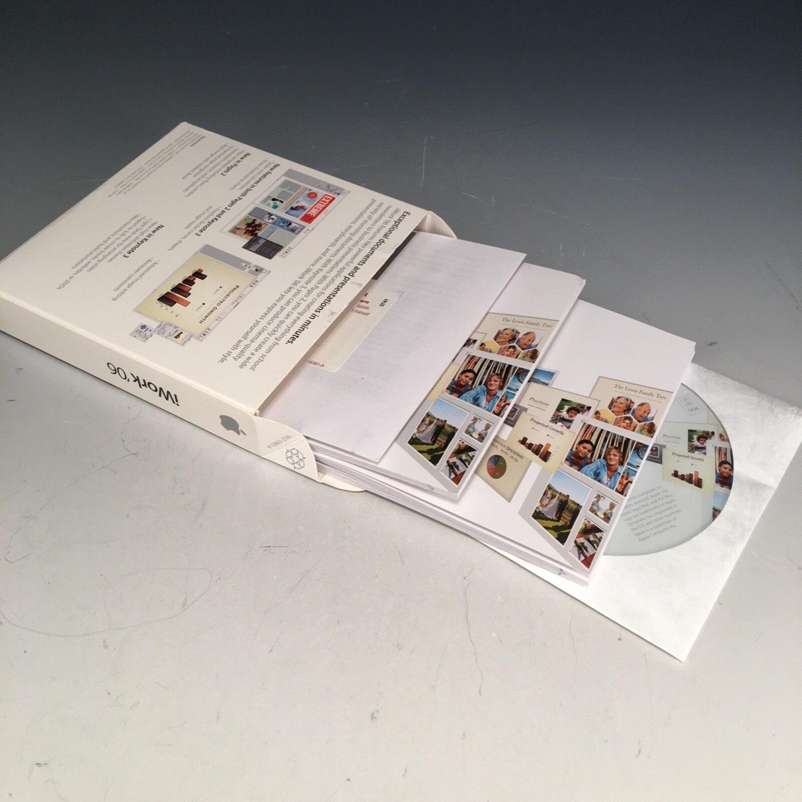 Vintage Apple iWork ’06 (1 User/s) – Full Version for Mac MA222Z/A inc Serial #