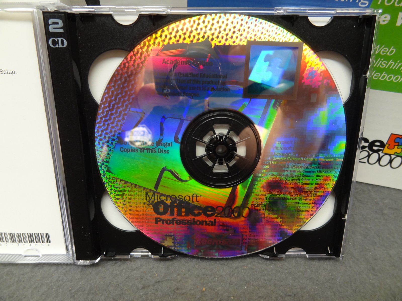 Microsoft Office 2000 Professional Word Excel Outlook PowerPoint Publisher CDrom