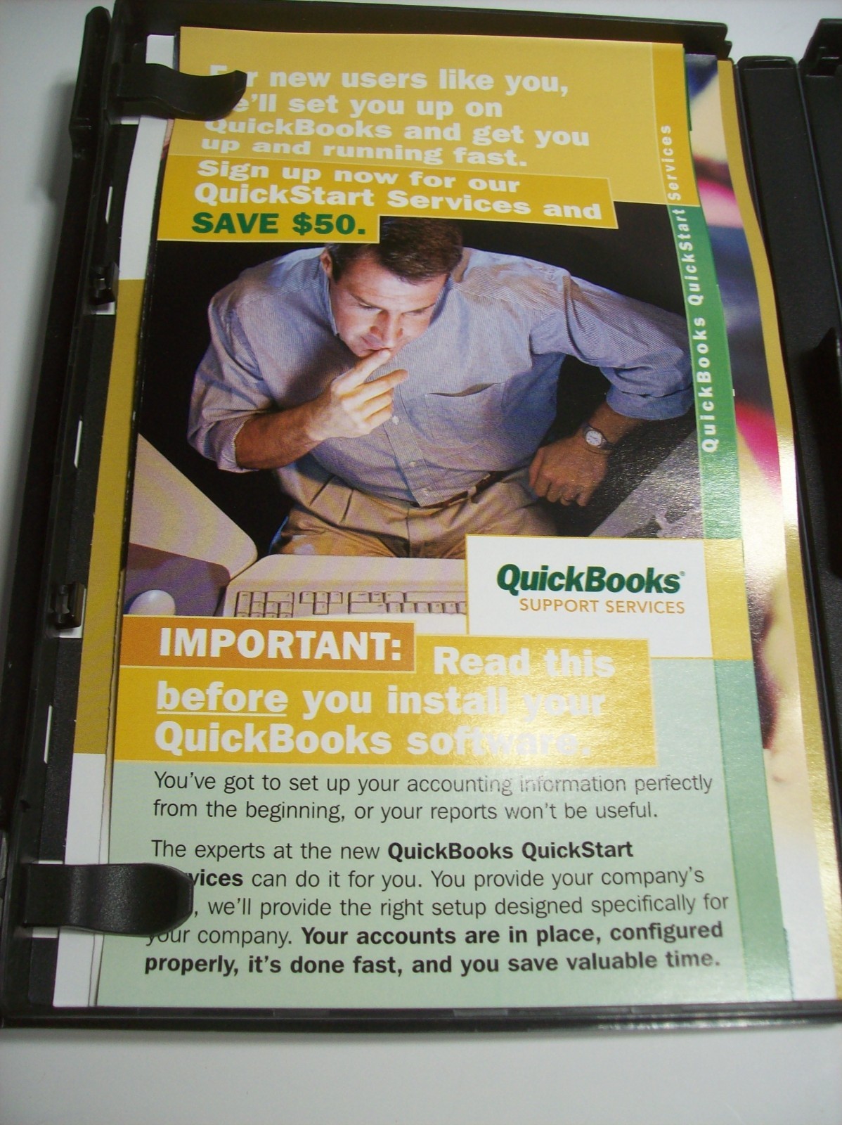INTUIT QUICKBOOKS PRO 2004 With License for WINDOWS 98/ME/2000/XP, New Open Box