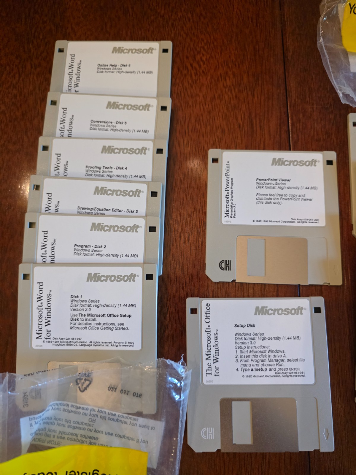 The Microsoft Office 3.0 (1992) WINDOWS 3.5″ Vintage Word Excel PowerPoint Mail