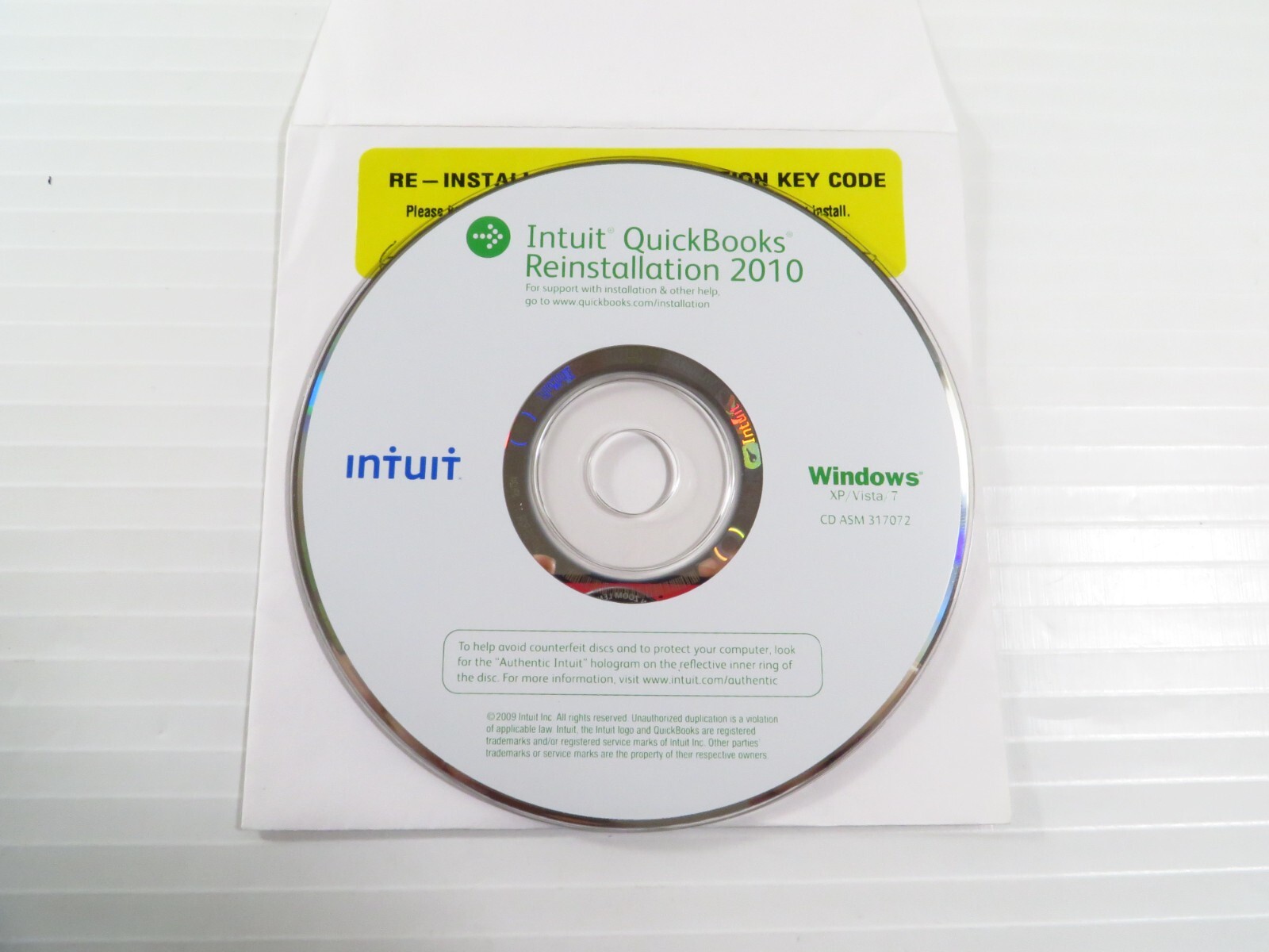 Intuit QuickBooks Pro 2010 Reinstallation Disc for Windows w/ Product Key