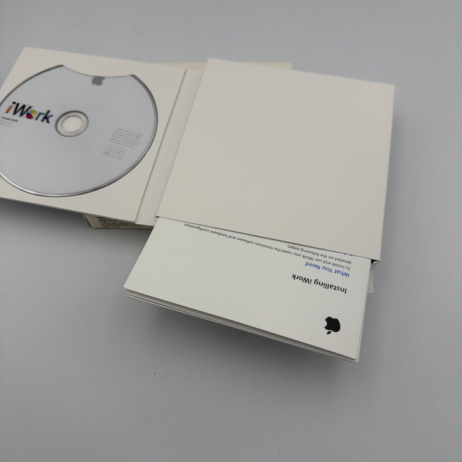 Apple iWork ’09 (Retail Box) – Full Version for Mac MB942Z/A – Brand New