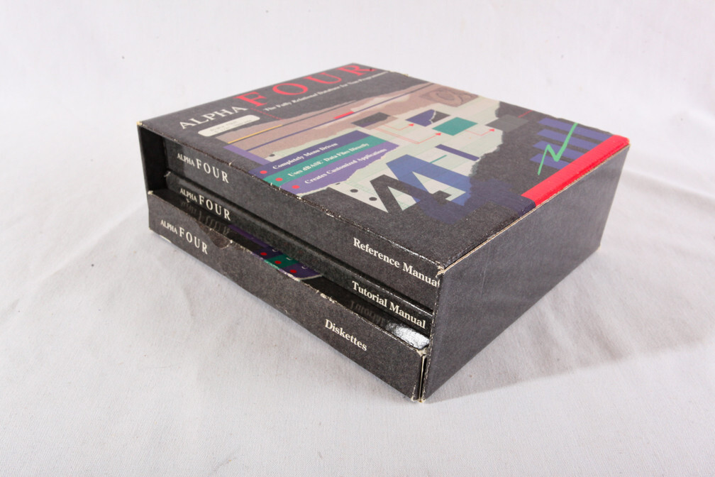 Alpha Four, Database for Non-Programmers, v 1.0, 1989 Upgrade, w 3 5.25″ Floppy