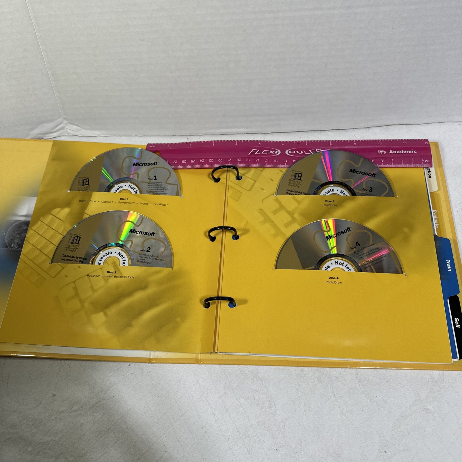 Microsoft Direct Access Training Kit Featuring MS Office 2000 Premium Edition
