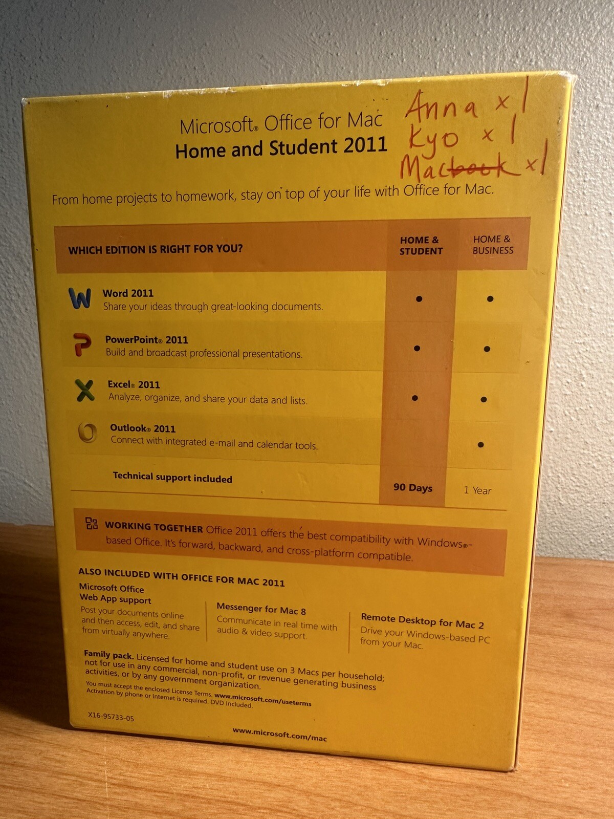 MS Microsoft Office MAC 2011 Home and Student Family Pack For 3MAC.