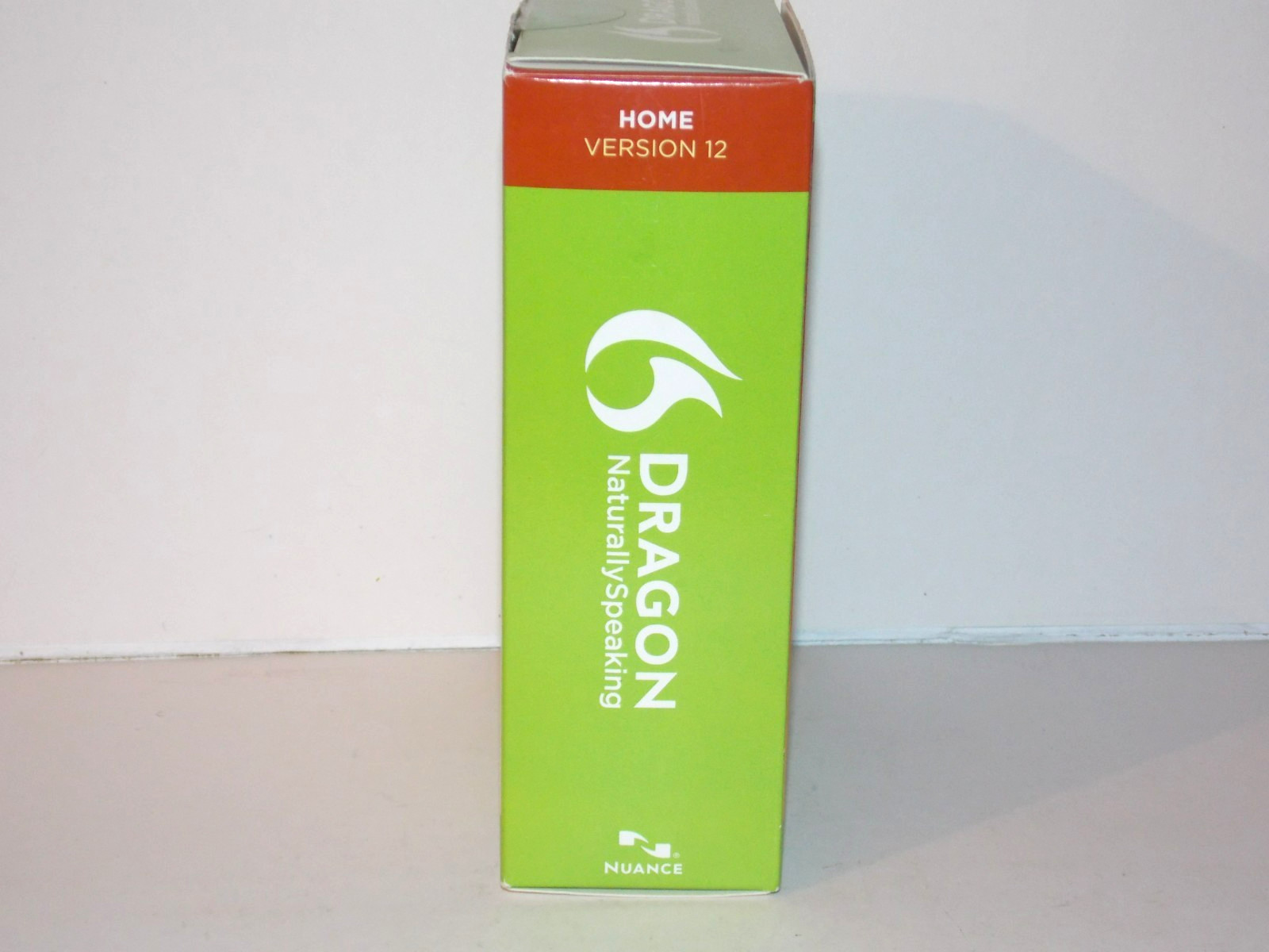 NEW Dragon Naturally Speaking 12 Home Edition Speech Recognition Software w/ Mic